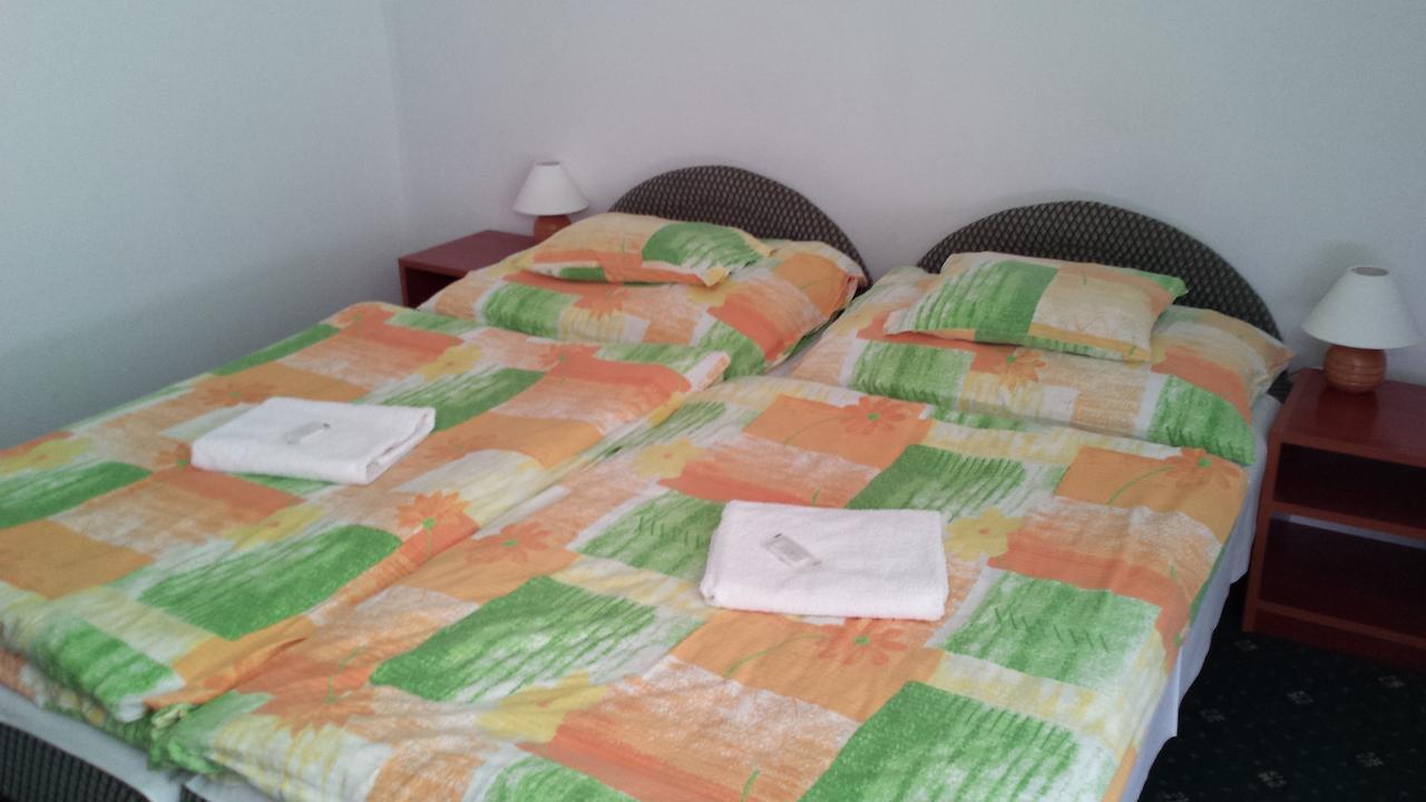 Belko Panzio Bed & Breakfast เบลาแพตฟอลวา ห้อง รูปภาพ