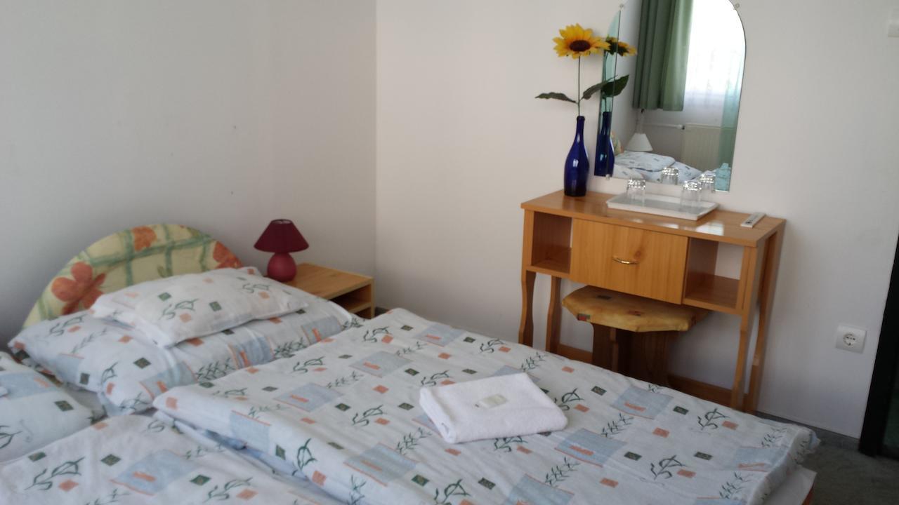 Belko Panzio Bed & Breakfast เบลาแพตฟอลวา ห้อง รูปภาพ