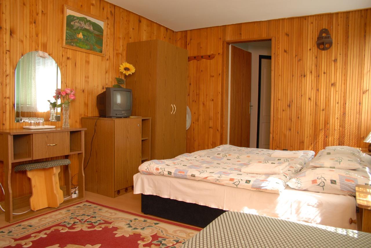 Belko Panzio Bed & Breakfast เบลาแพตฟอลวา ห้อง รูปภาพ