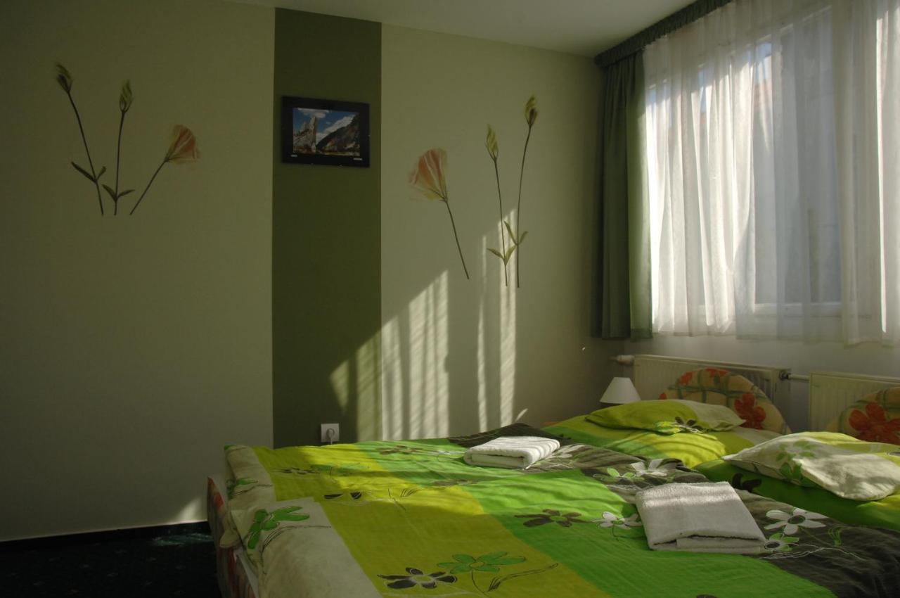 Belko Panzio Bed & Breakfast เบลาแพตฟอลวา ภายนอก รูปภาพ